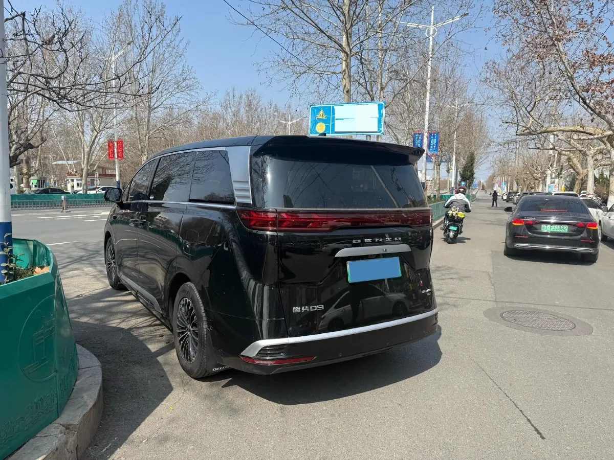 2025 Denza D9 1.5T 156HP L4 E-CVT PHEV,autocango,china used car exporter,china ev exporter,chinese used car exporter,chinese used ev exporter