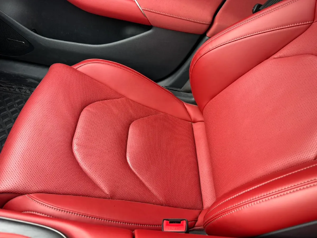 2024 MI SU7 BEV 101KWH,autocango,china used car exporter,china ev exporter,chinese used car exporter,chinese used ev exporter