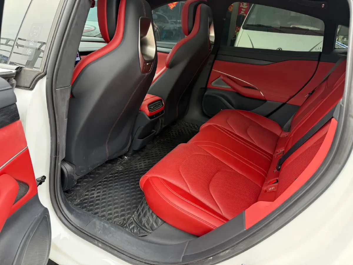 2024 MI SU7 BEV 101KWH,autocango,china used car exporter,china ev exporter,chinese used car exporter,chinese used ev exporter