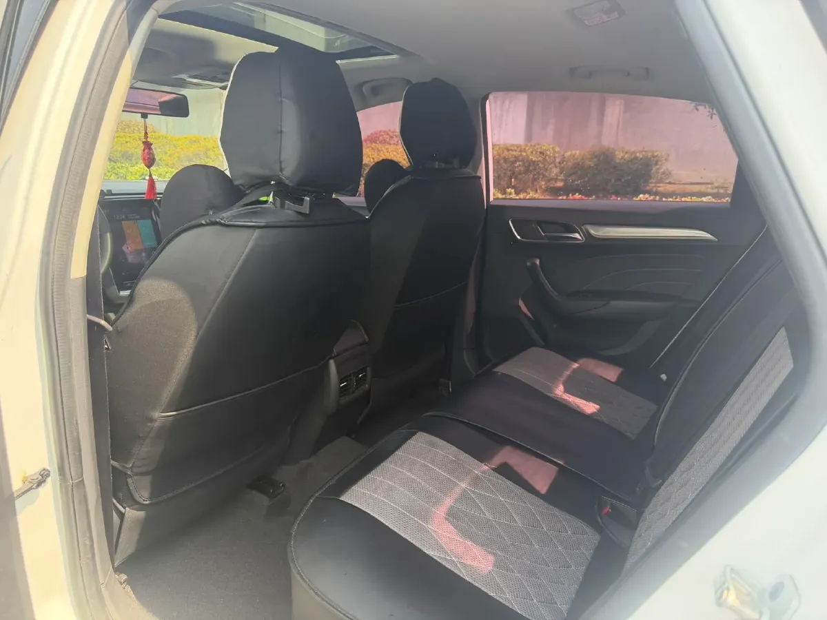 2019 Roewe i6 1.6L 125HP L4 CVT,autocango,china used car exporter,china ev exporter,chinese used car exporter,chinese used ev exporter