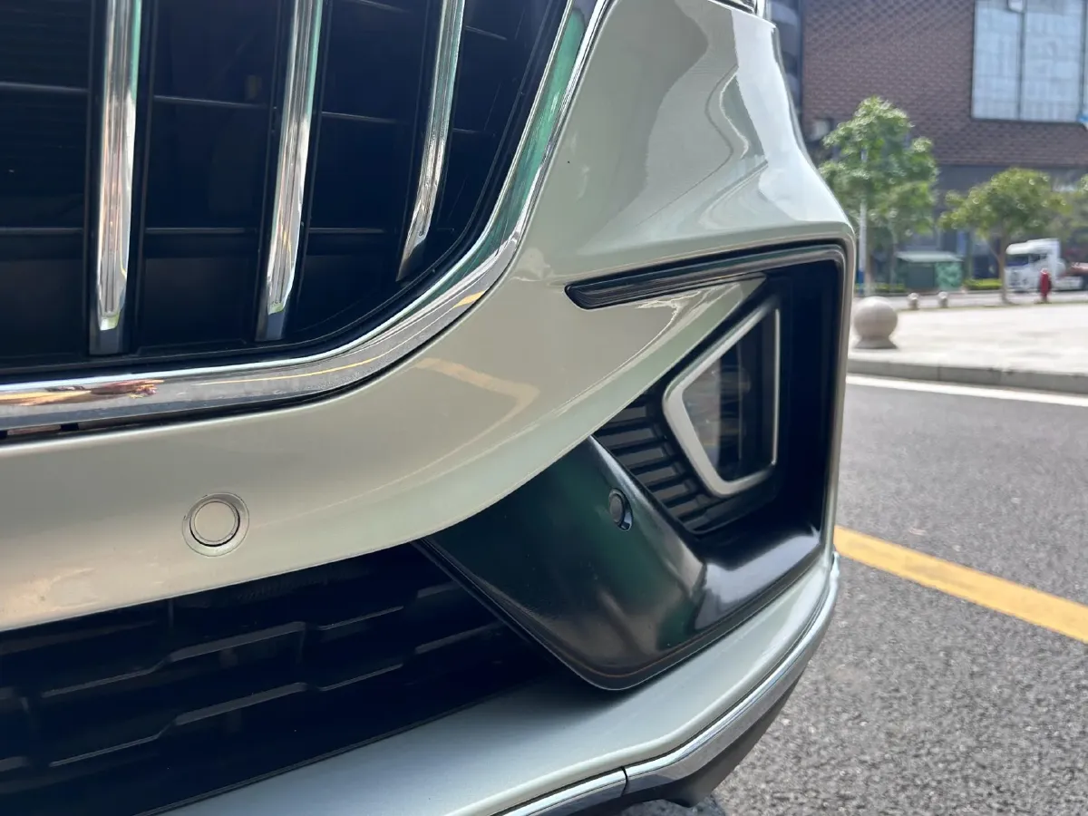 2019 HongQi HS5 2.0T 224HP L4 6AT,autocango,china used car exporter,china ev exporter,chinese used car exporter,chinese used ev exporter