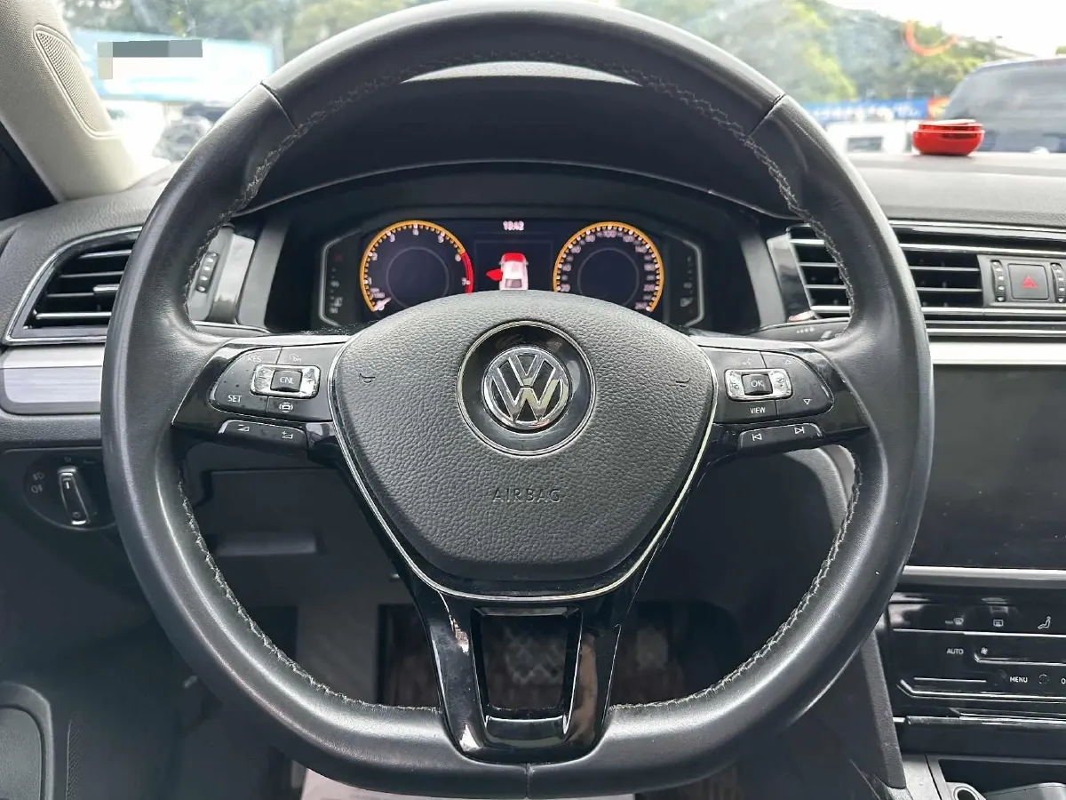 2021 Volkswagen T-Roc 1.4T 150HP L4 7DCT,autocango,china used car exporter,china ev exporter,chinese used car exporter,chinese used ev exporter