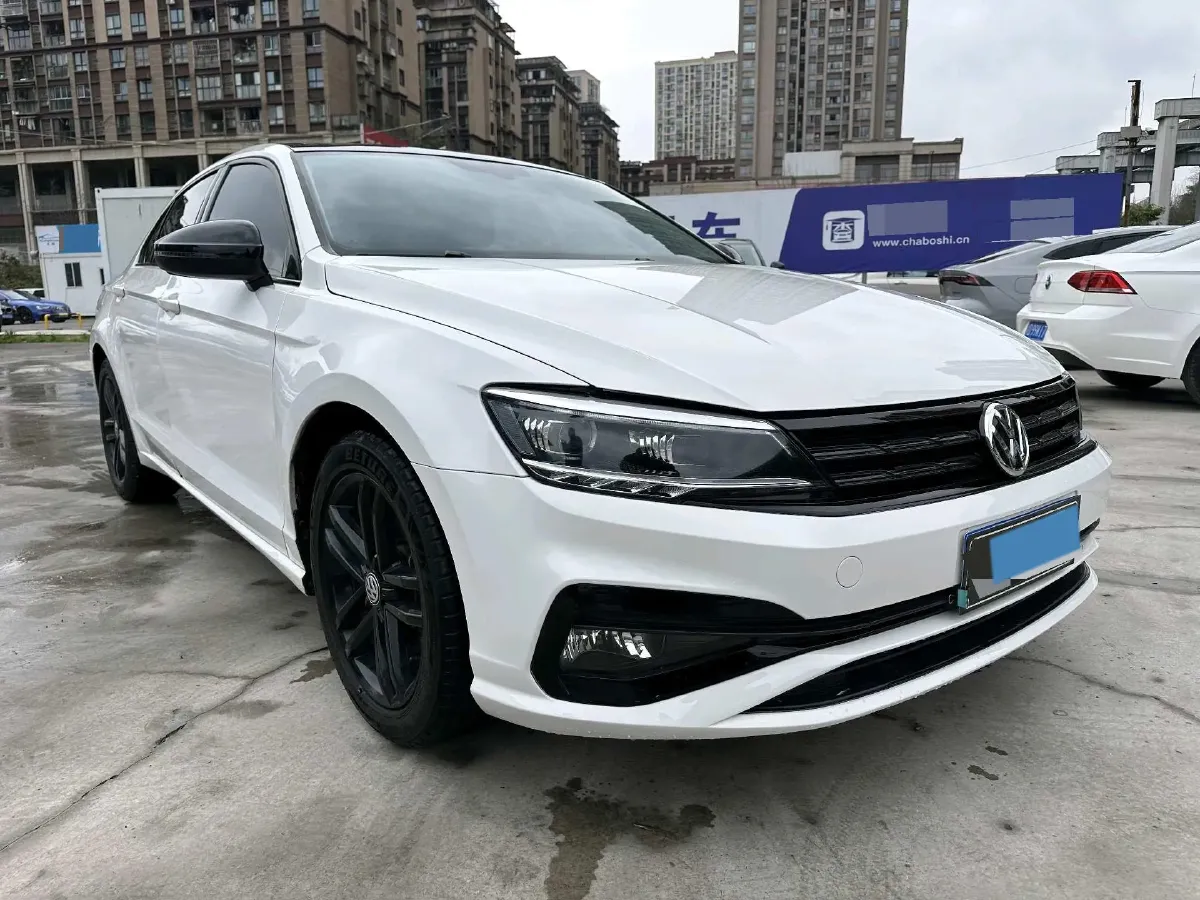 2021 Volkswagen T-Roc 1.4T 150HP L4 7DCT,autocango,china used car exporter,china ev exporter,chinese used car exporter,chinese used ev exporter