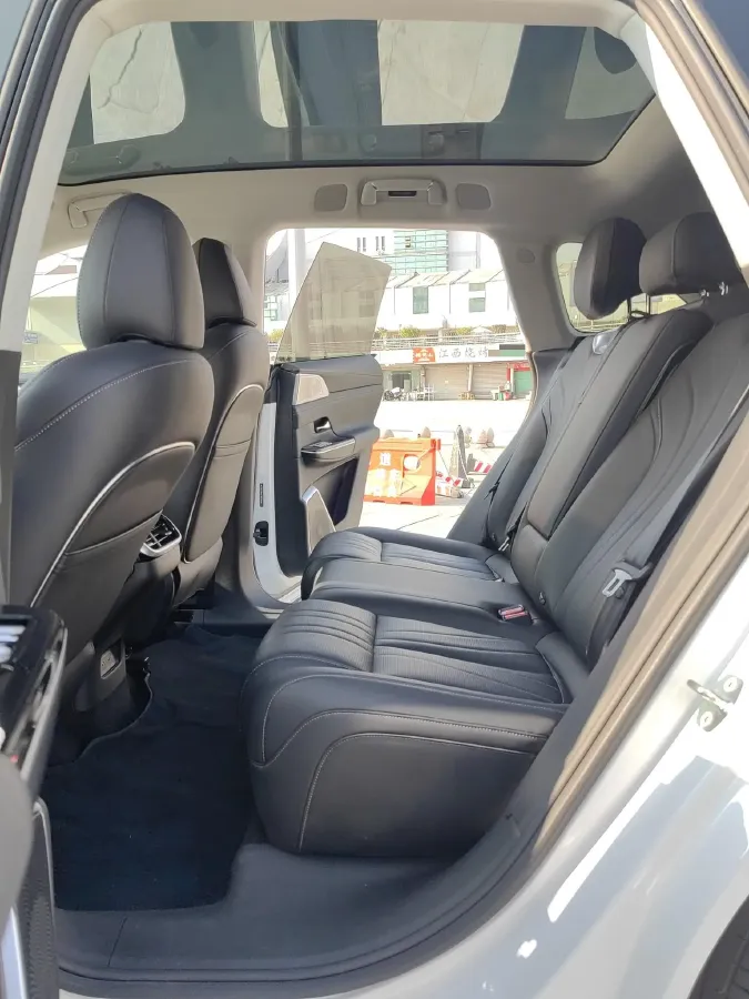 2022 Xpeng G9 BEV 78.2KWH,autocango,china used car exporter,china ev exporter,chinese used car exporter,chinese used ev exporter