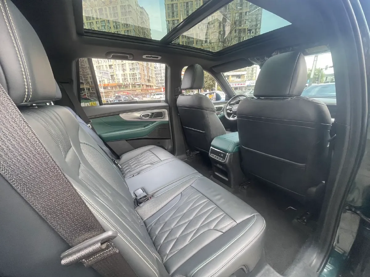 2022 GAC Trumpchi GS8 2.0T 252HP L4 8AT,autocango,china used car exporter,china ev exporter,chinese used car exporter,chinese used ev exporter