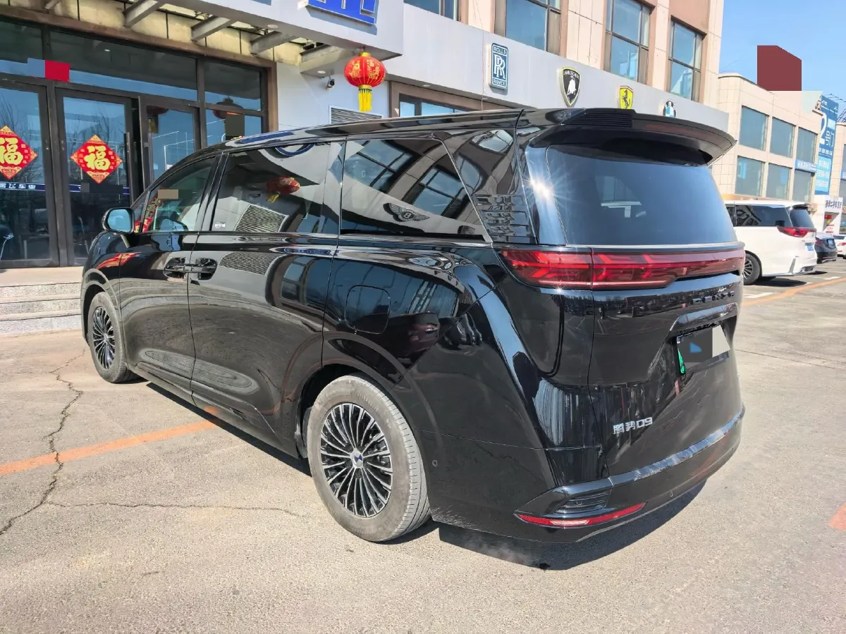 2024 Denza D9 1.5T 139HP L4 E-CVT PHEV 40KWH,autocango,china used car exporter,china ev exporter,chinese used car exporter,chinese used ev exporter