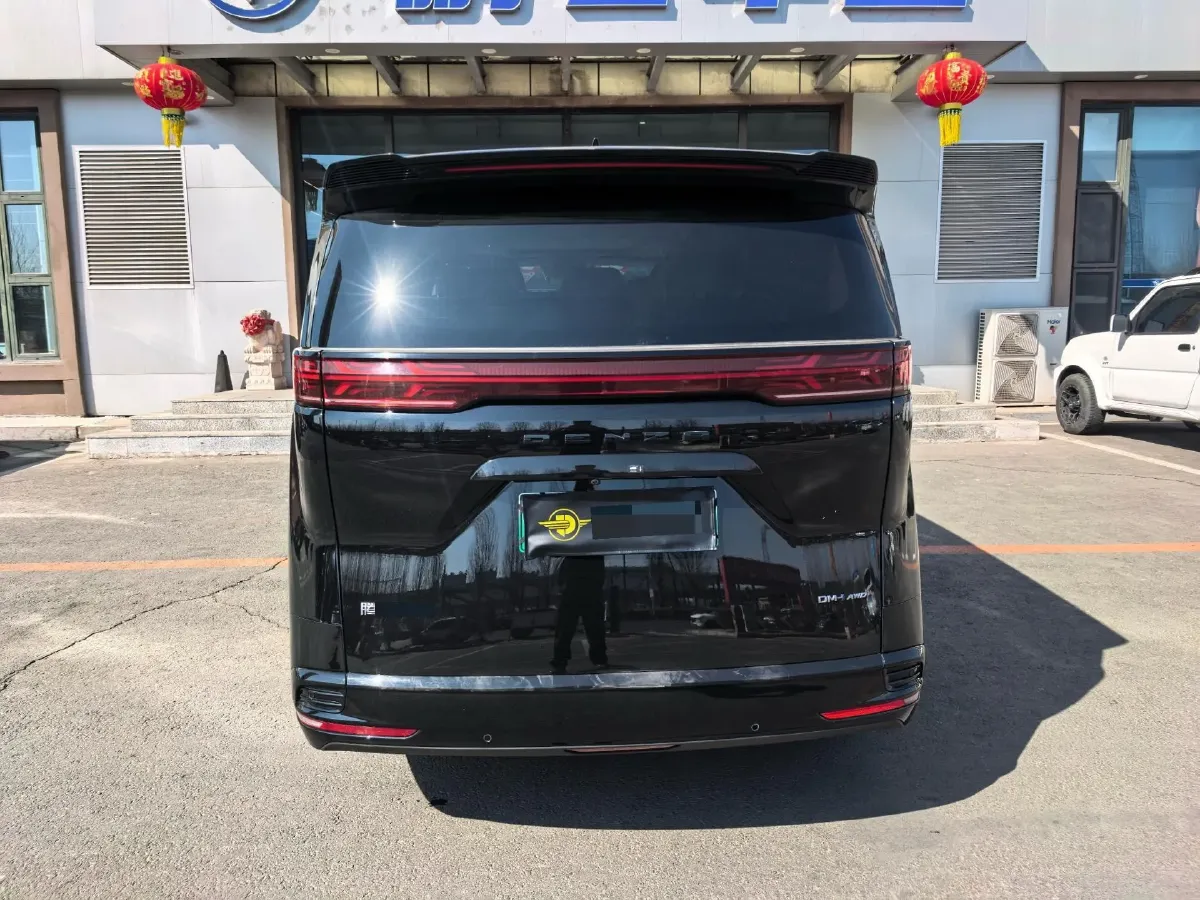 2024 Denza D9 1.5T 139HP L4 E-CVT PHEV 40KWH,autocango,china used car exporter,china ev exporter,chinese used car exporter,chinese used ev exporter