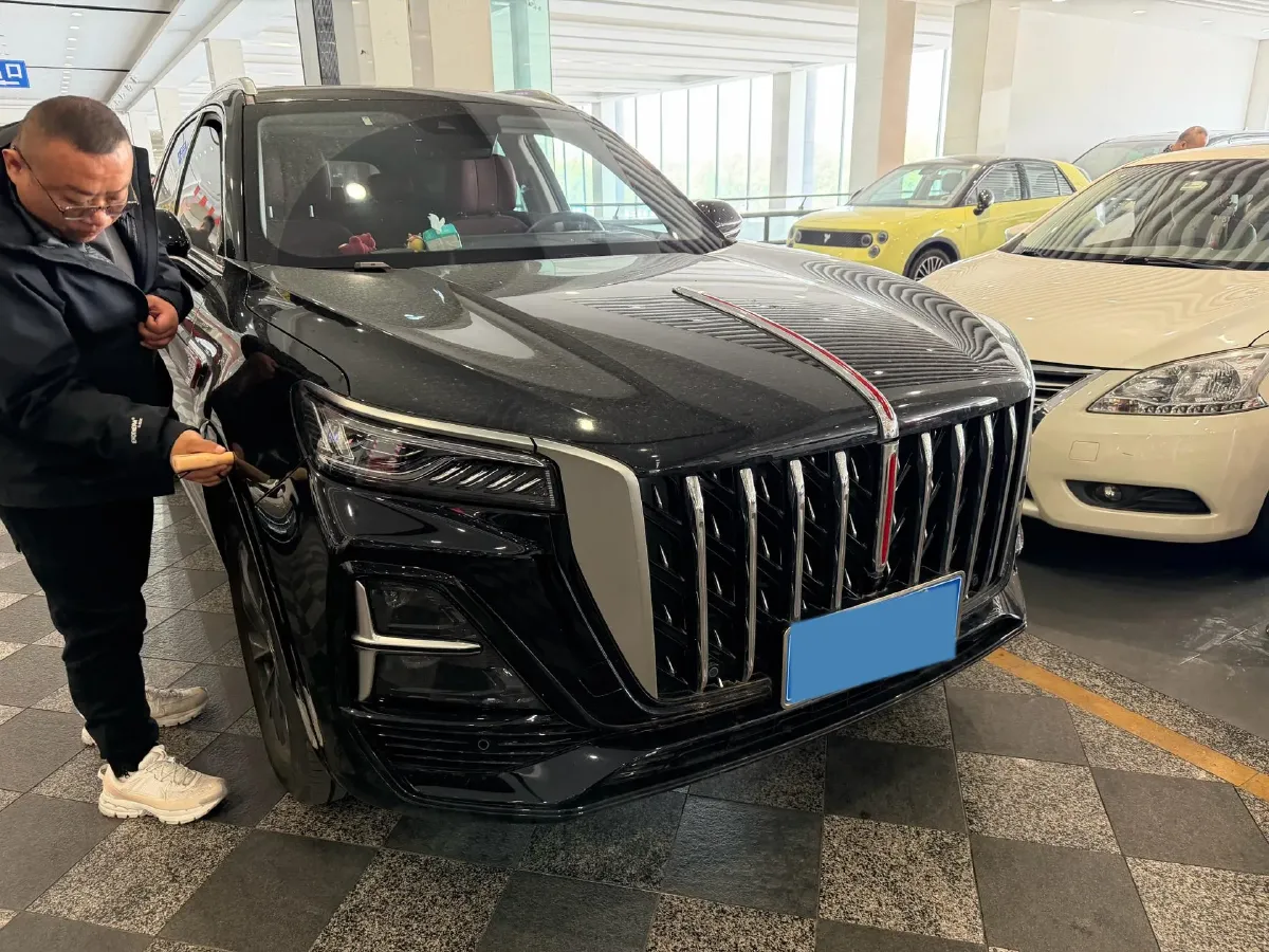 2023 HongQi HS5 2.0T 252HP L4 8AT,autocango,china used car exporter,china ev exporter,chinese used car exporter,chinese used ev exporter