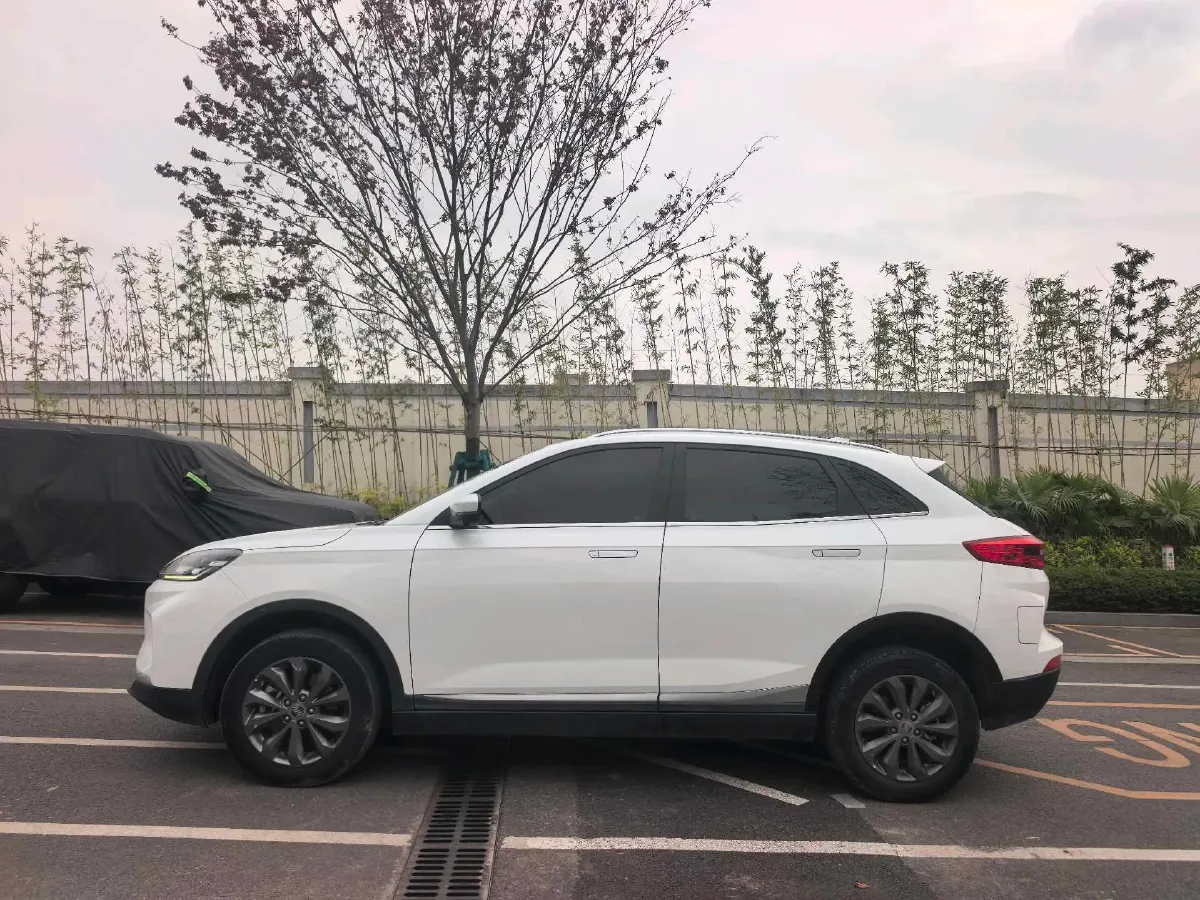 2018 Weltmeister EX5 BEV 52.56KWH,autocango,china used car exporter,china ev exporter,chinese used car exporter,chinese used ev exporter
