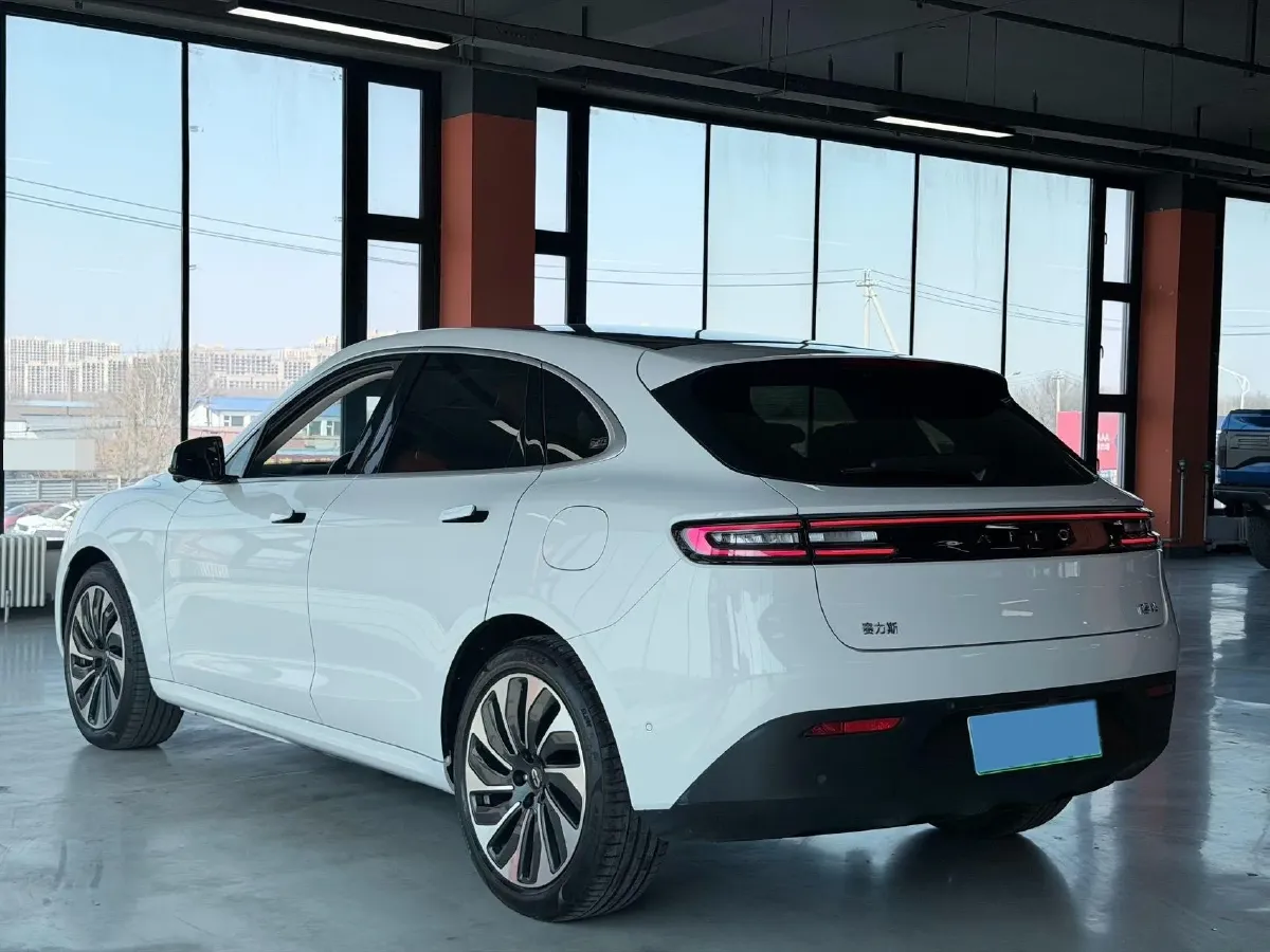 2022 Isuzu Mu-X 2.0T 220HP L4 8AT,autocango,china used car exporter,china ev exporter,chinese used car exporter,chinese used ev exporter