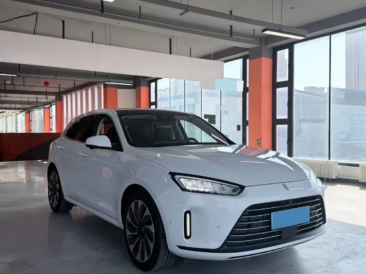 2022 Isuzu Mu-X 2.0T 220HP L4 8AT,autocango,china used car exporter,china ev exporter,chinese used car exporter,chinese used ev exporter