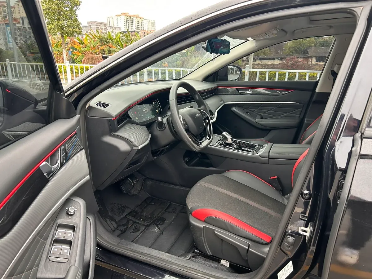 2021 DongFeng Aeolus YiXuan MAX 1.5T 190HP L4 7DCT,autocango,china used car exporter,china ev exporter,chinese used car exporter,chinese used ev exporter