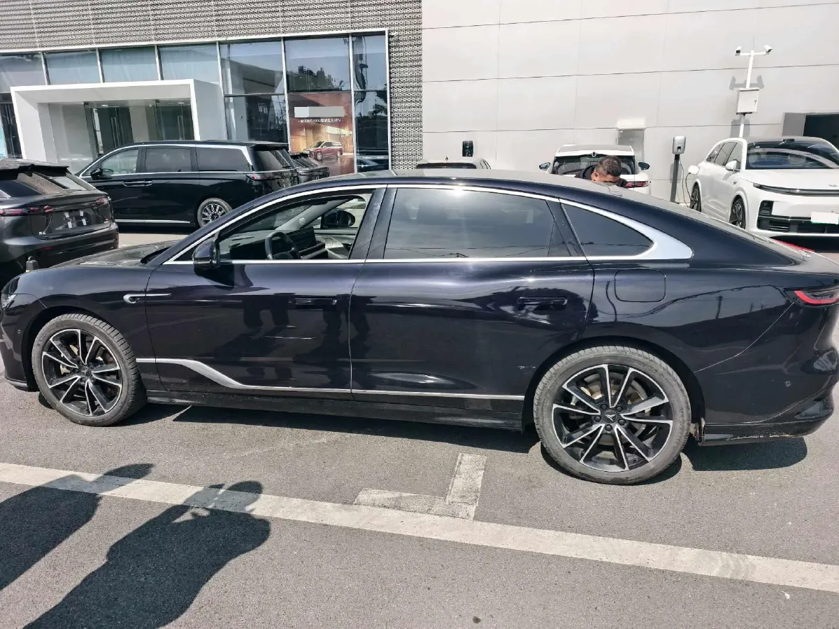 2024 Voyah ZhuiGuang 1.5T 136HP L4 PHEV 43KWH,autocango,china used car exporter,china ev exporter,chinese used car exporter,chinese used ev exporter