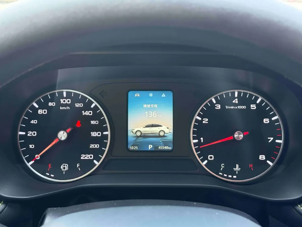 2021 Roewe i5 1.5L 120HP L4 CVT,autocango,china used car exporter,china ev exporter,chinese used car exporter,chinese used ev exporter