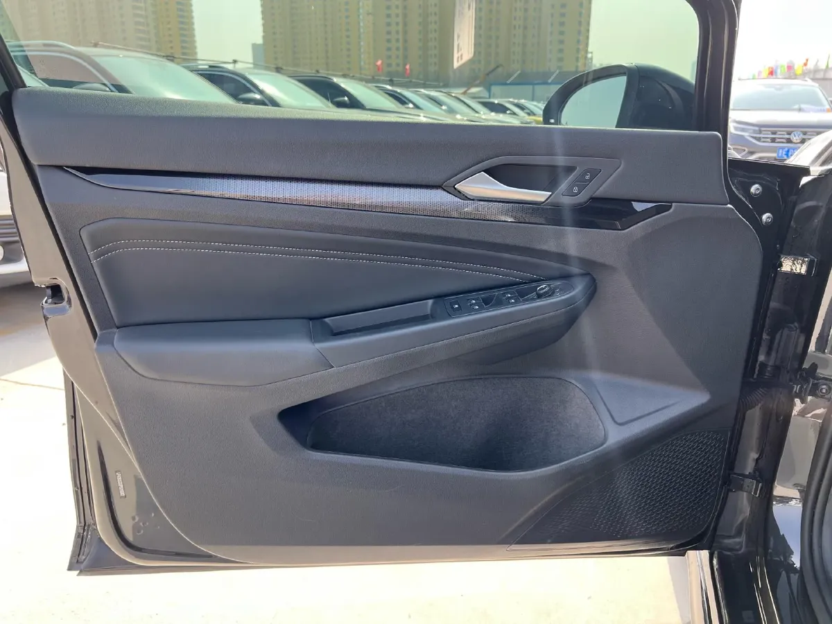 2023 Volkswagen Golf 1.4T 150HP L4 7DCT,autocango,china used car exporter,china ev exporter,chinese used car exporter,chinese used ev exporter