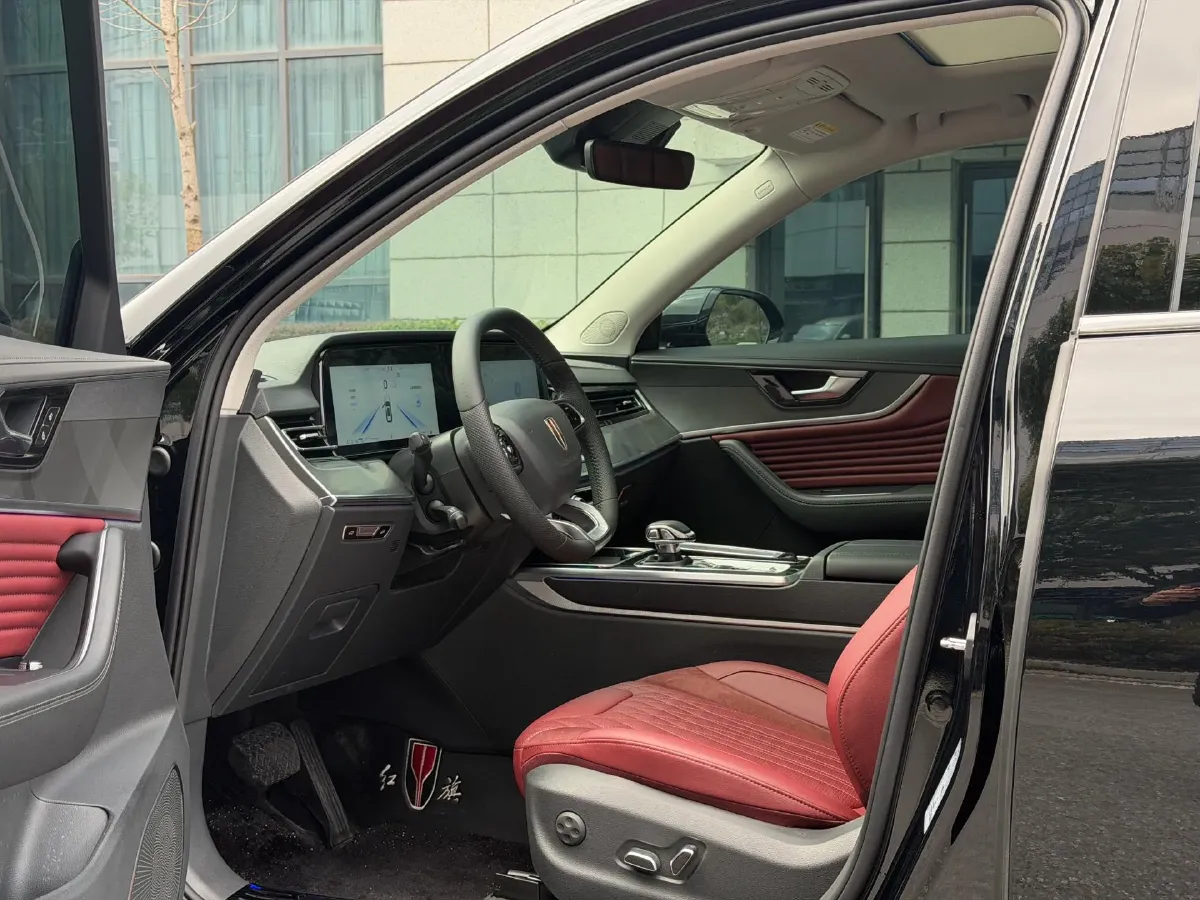 2023 HongQi HS5 2.0T 252HP L4 8AT,autocango,china used car exporter,china ev exporter,chinese used car exporter,chinese used ev exporter