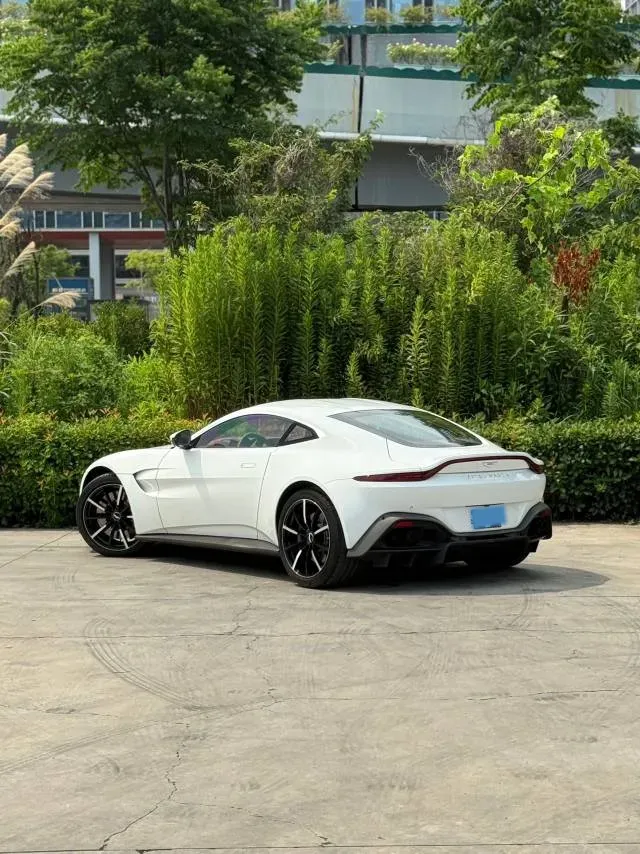 2023 Aston Martin V8 Vantage 4.0T 510HP V8 8AT,autocango,china used car exporter,china ev exporter,chinese used car exporter,chinese used ev exporter