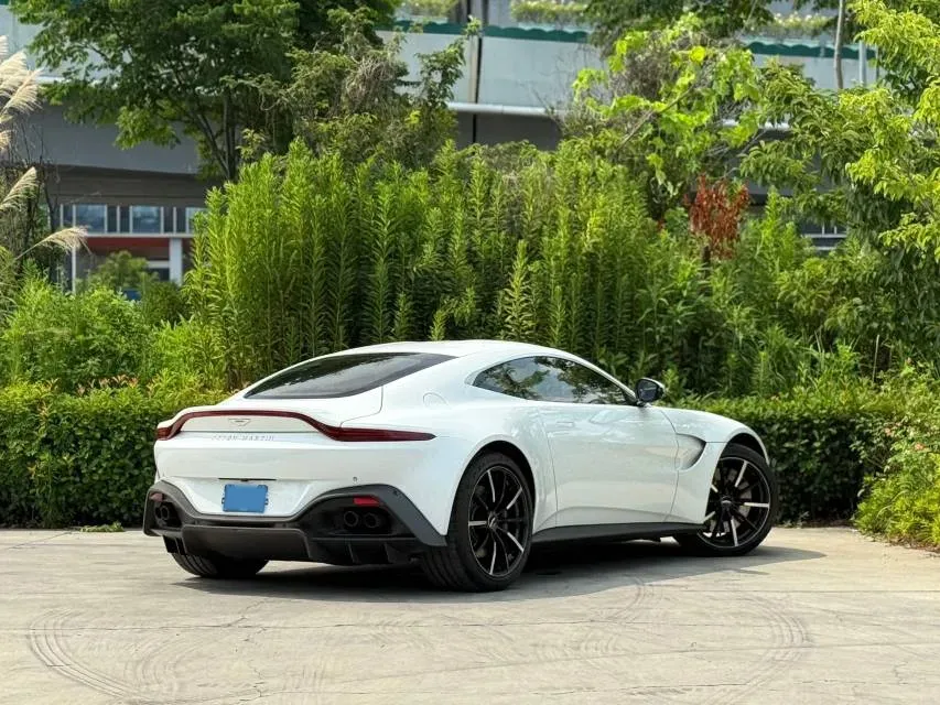 2023 Aston Martin V8 Vantage 4.0T 510HP V8 8AT,autocango,china used car exporter,china ev exporter,chinese used car exporter,chinese used ev exporter