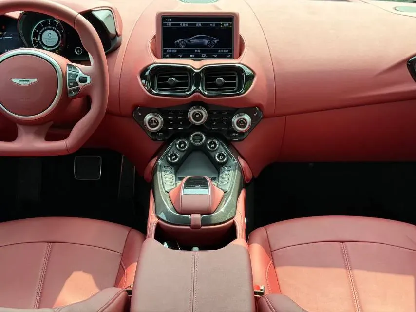 2023 Aston Martin V8 Vantage 4.0T 510HP V8 8AT,autocango,china used car exporter,china ev exporter,chinese used car exporter,chinese used ev exporter