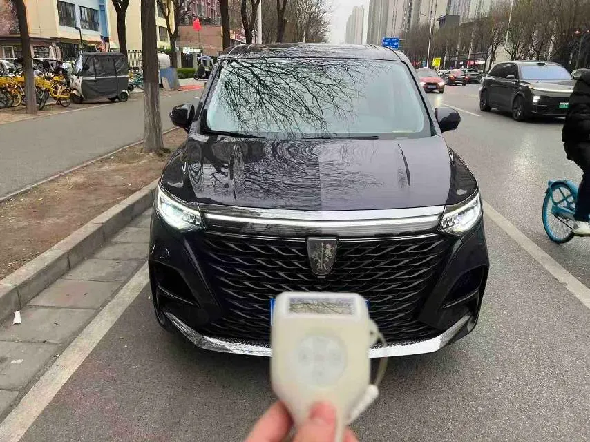 2022 Roewe iMAX8 2.0T 234HP L4 8AT,autocango,china used car exporter,china ev exporter,chinese used car exporter,chinese used ev exporter