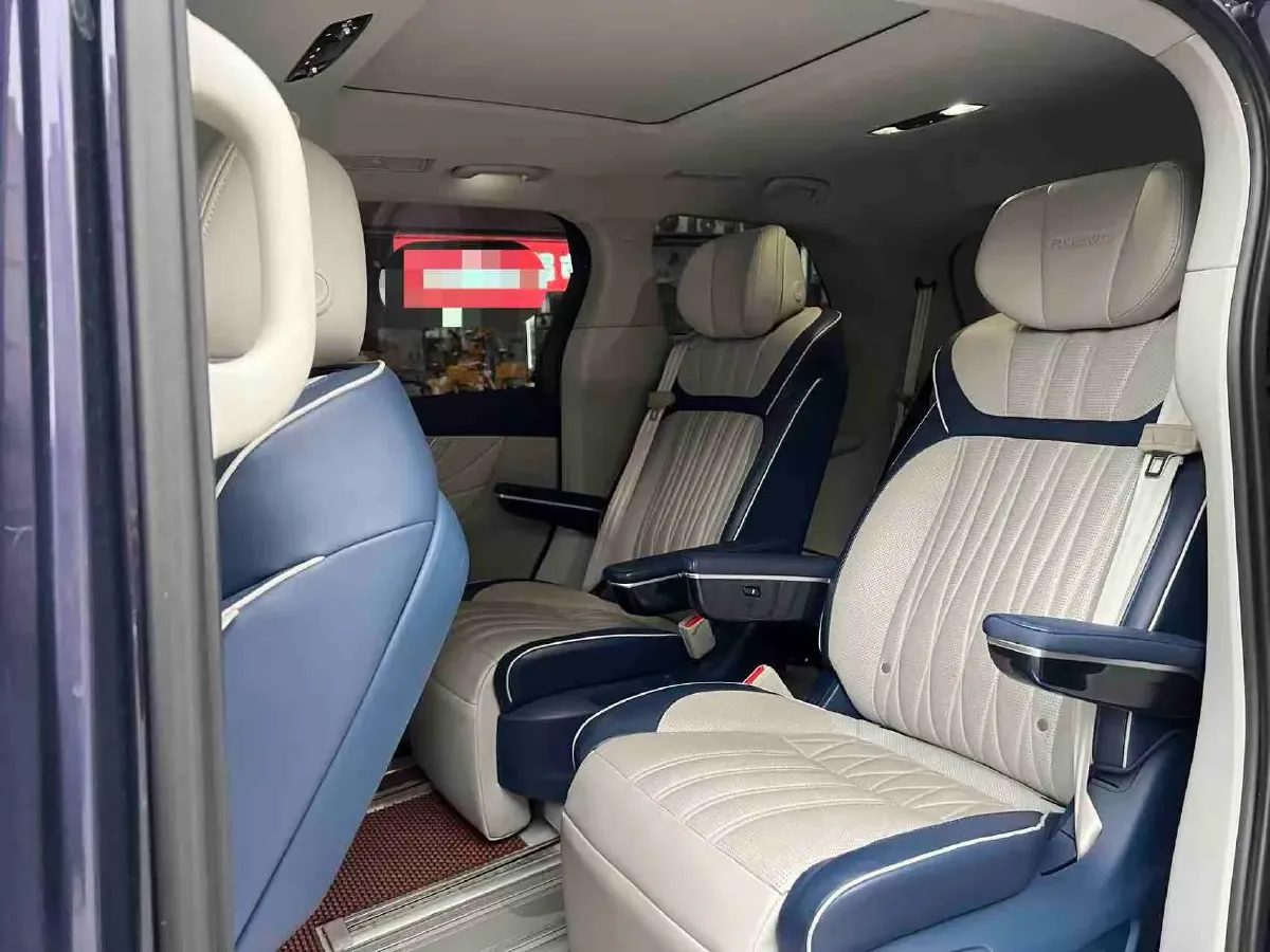 2022 Roewe iMAX8 2.0T 234HP L4 8AT,autocango,china used car exporter,china ev exporter,chinese used car exporter,chinese used ev exporter