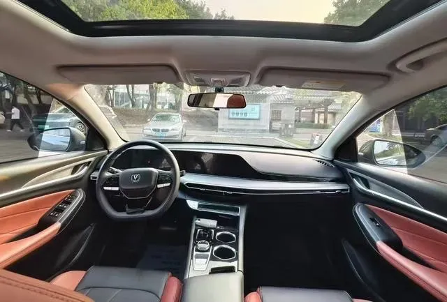 2021 ChangAn Eado 1.4T 160HP L4 7DCT,autocango,china used car exporter,china ev exporter,chinese used car exporter,chinese used ev exporter