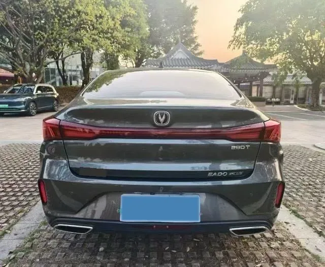 2021 ChangAn Eado 1.4T 160HP L4 7DCT,autocango,china used car exporter,china ev exporter,chinese used car exporter,chinese used ev exporter