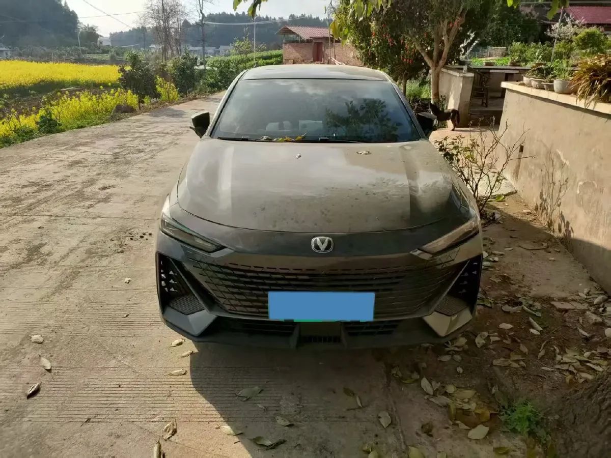 2023 ChangAn UNI-V iDD 1.5T 170HP L4 6TCT PHEV 18.4KWH,autocango,china used car exporter,china ev exporter,chinese used car exporter,chinese used ev exporter