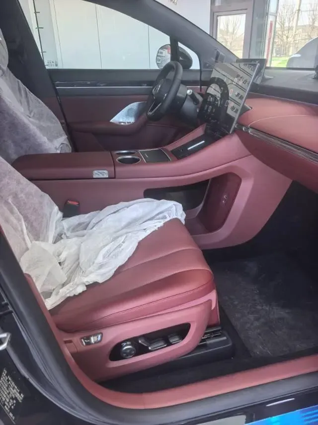 2026 Luxeed R7 REEV 156HP REEV,autocango,china used car exporter,china ev exporter,chinese used car exporter,chinese used ev exporter