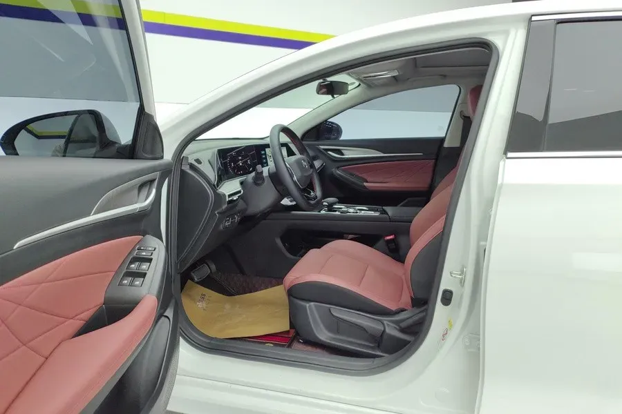 2025 ChangAn Eado 1.4T 160HP L4 7DCT,autocango,china used car exporter,china ev exporter,chinese used car exporter,chinese used ev exporter