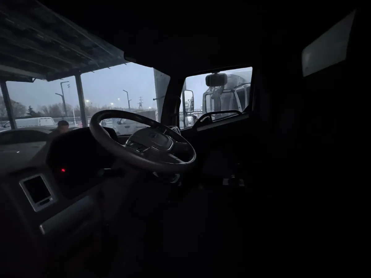 2018 Roewe RX5 2.0T 220HP L4 6DCT,autocango,china used car exporter,china ev exporter,chinese used car exporter,chinese used ev exporter