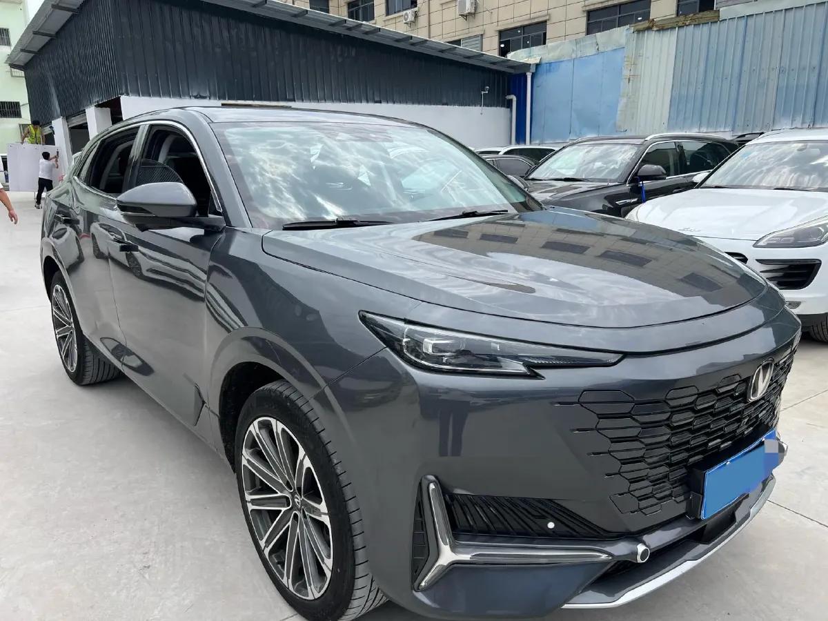 2024 ChangAn UNI-K 2.0T 233HP L4 8AT,autocango,china used car exporter,china ev exporter,chinese used car exporter,chinese used ev exporter