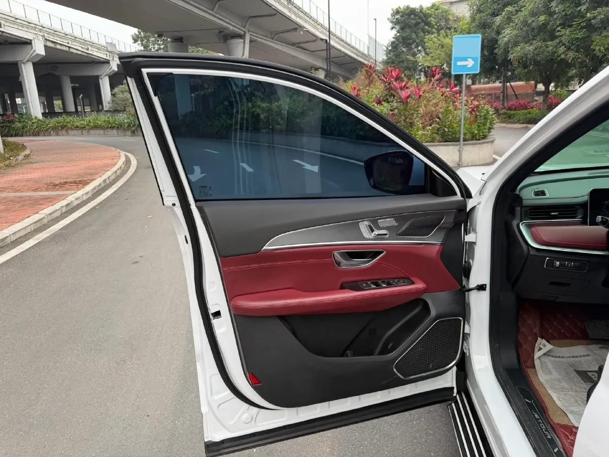 2021 Jetour X70 Plus 1.5T 156HP L4 6DCT,autocango,china used car exporter,china ev exporter,chinese used car exporter,chinese used ev exporter