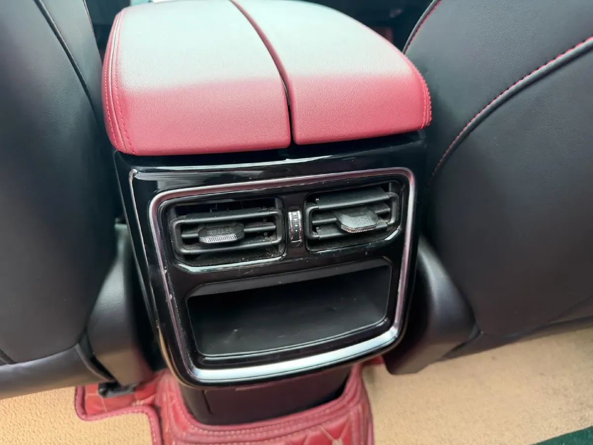 2021 Jetour X70 Plus 1.5T 156HP L4 6DCT,autocango,china used car exporter,china ev exporter,chinese used car exporter,chinese used ev exporter