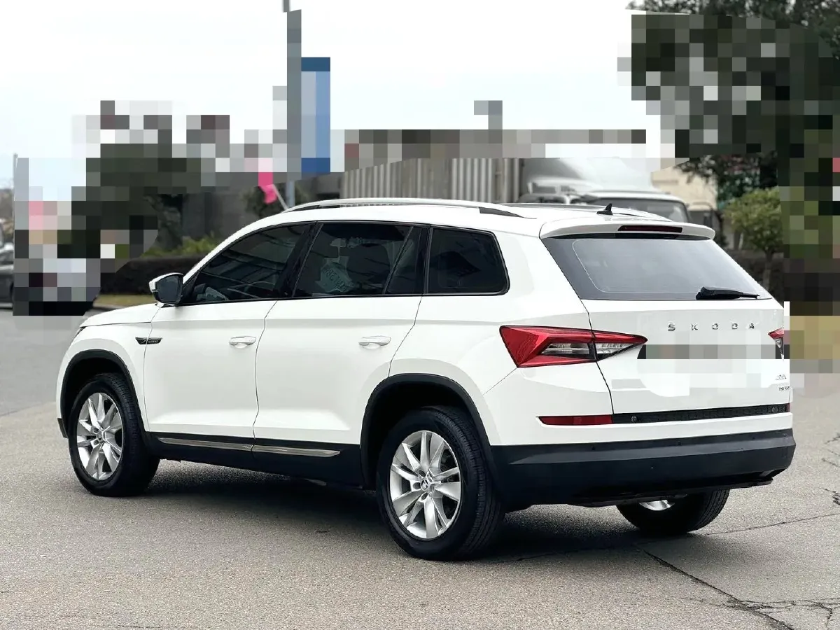 2019 Buick EnvisionPlus 1.5T 169HP L4 7DCT,autocango,china used car exporter,china ev exporter,chinese used car exporter,chinese used ev exporter