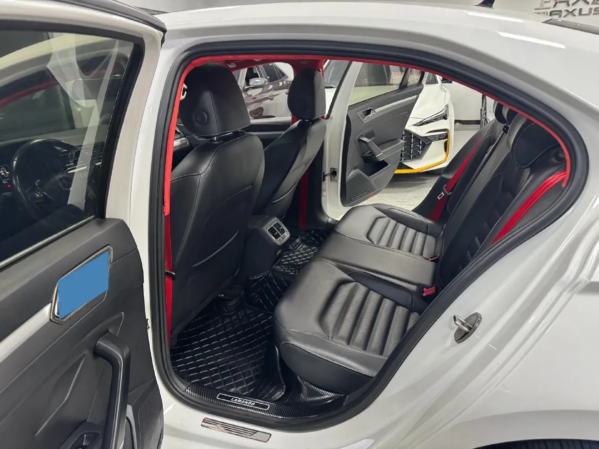 2019 Volkswagen Passat 1.4T 150HP L4 7DCT,autocango,china used car exporter,china ev exporter,chinese used car exporter,chinese used ev exporter