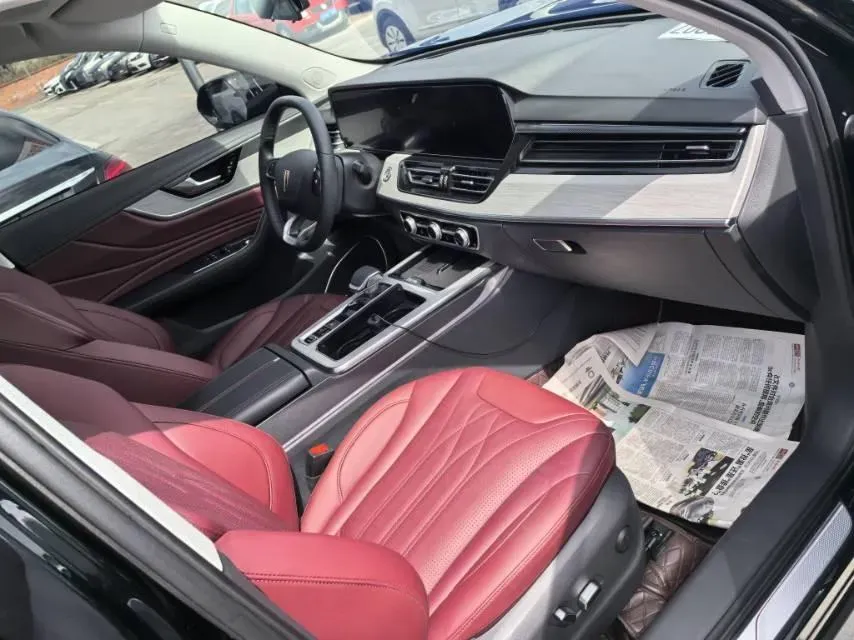 2025 HongQi HS5 2.0T 252HP L4 8AT,autocango,china used car exporter,china ev exporter,chinese used car exporter,chinese used ev exporter