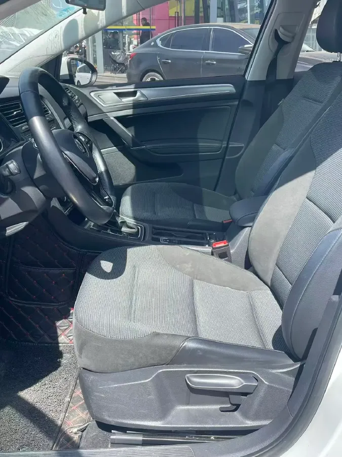 2018 Volkswagen Golf 1.6L 110HP L4 6AT,autocango,china used car exporter,china ev exporter,chinese used car exporter,chinese used ev exporter