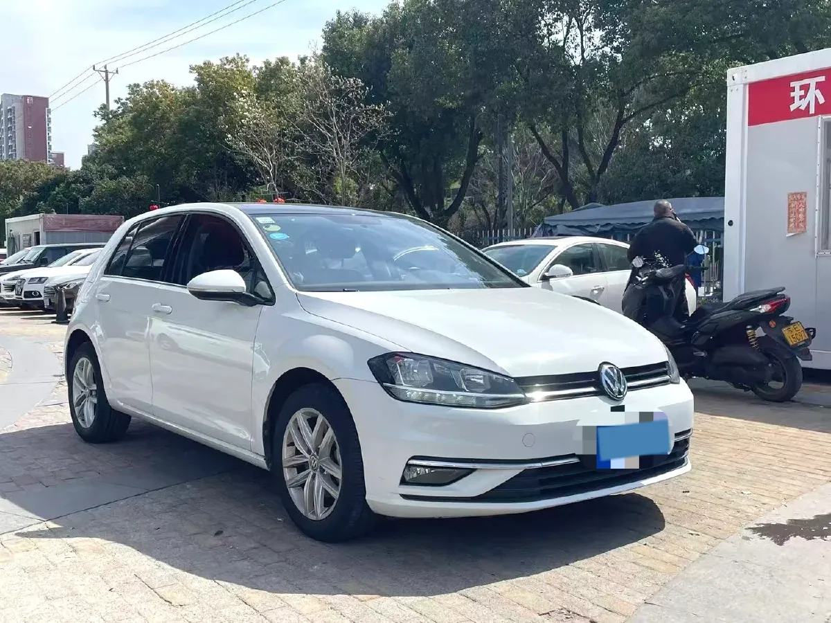 2018 Volkswagen Golf 1.6L 110HP L4 6AT,autocango,china used car exporter,china ev exporter,chinese used car exporter,chinese used ev exporter