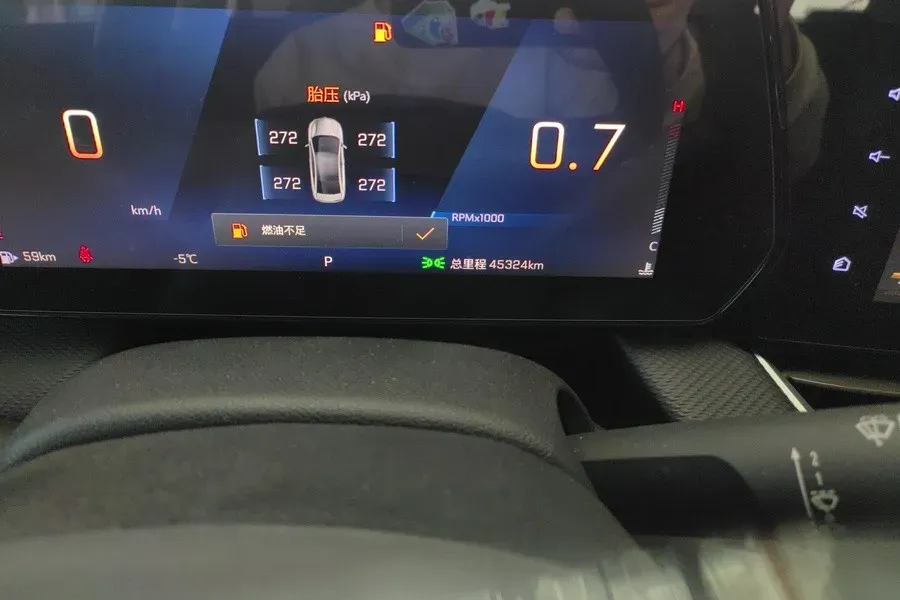 2023 Chevrolet Monza 1.5L 113HP L4 6DCT,autocango,china used car exporter,china ev exporter,chinese used car exporter,chinese used ev exporter