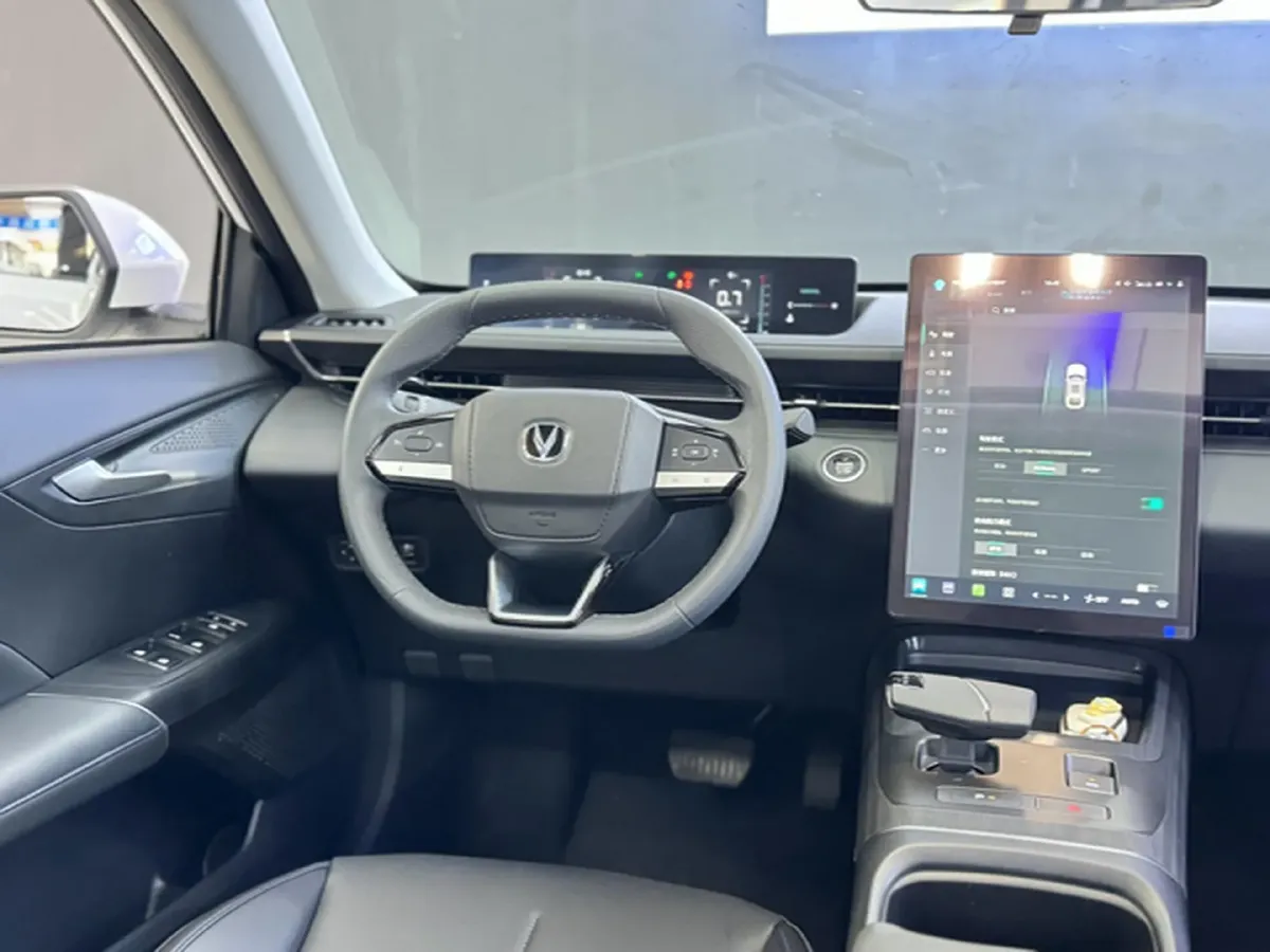 2024 ChangAn Eado 1.5T 170HP L4 7DCT,autocango,china used car exporter,china ev exporter,chinese used car exporter,chinese used ev exporter