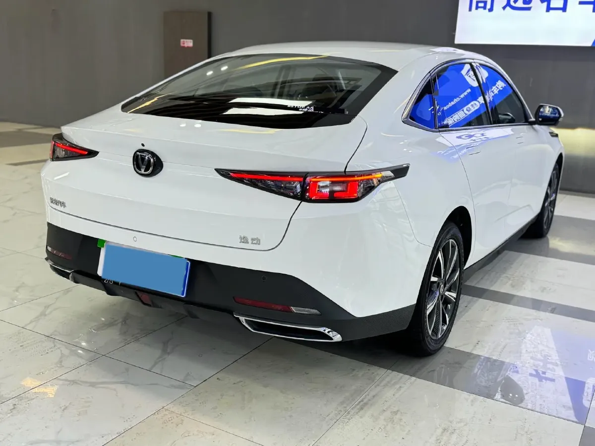 2024 ChangAn Eado 1.5T 170HP L4 7DCT,autocango,china used car exporter,china ev exporter,chinese used car exporter,chinese used ev exporter