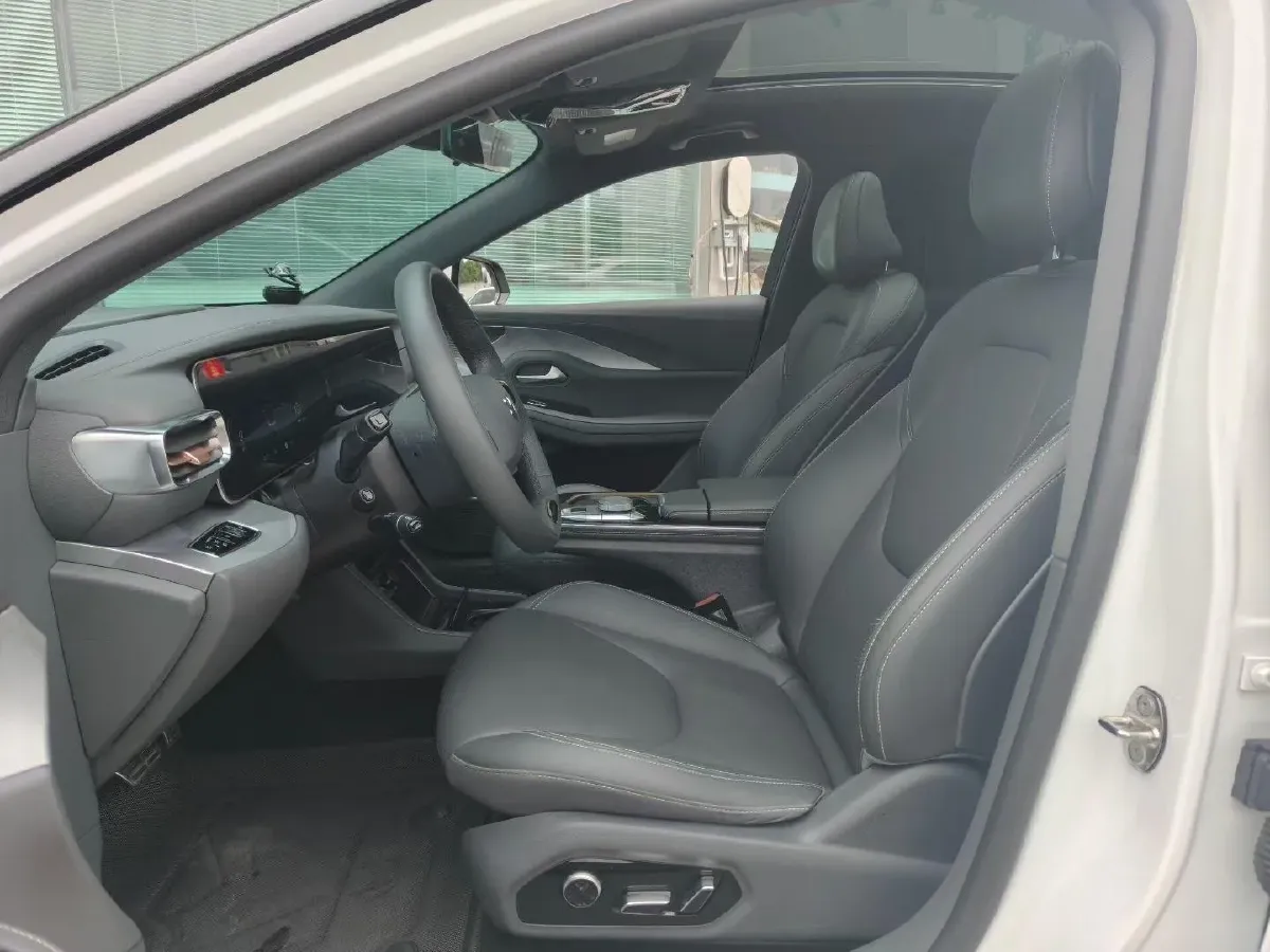 2022 ARCFOX αS BEV 65.6KWH,autocango,china used car exporter,china ev exporter,chinese used car exporter,chinese used ev exporter