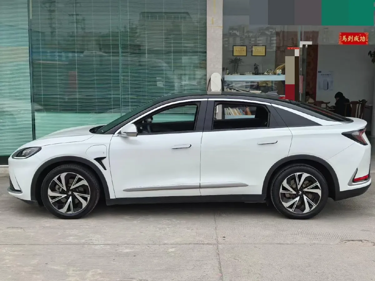2022 ARCFOX αS BEV 65.6KWH,autocango,china used car exporter,china ev exporter,chinese used car exporter,chinese used ev exporter