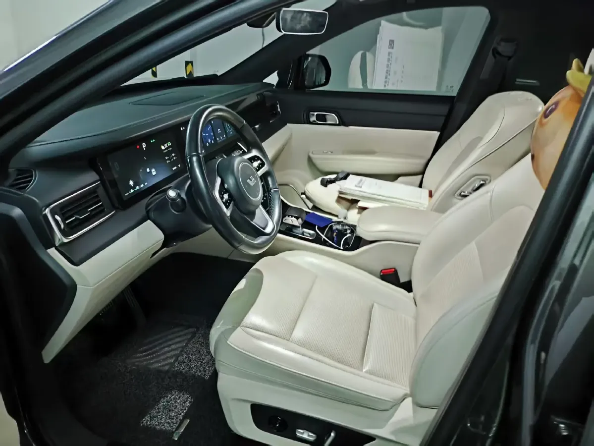 2020 Li ONE Range Extended 131HP REEV 40.5KWH,autocango,china used car exporter,china ev exporter,chinese used car exporter,chinese used ev exporter