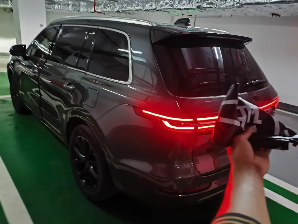 2020 Li ONE Range Extended 131HP REEV 40.5KWH,autocango,china used car exporter,china ev exporter,chinese used car exporter,chinese used ev exporter