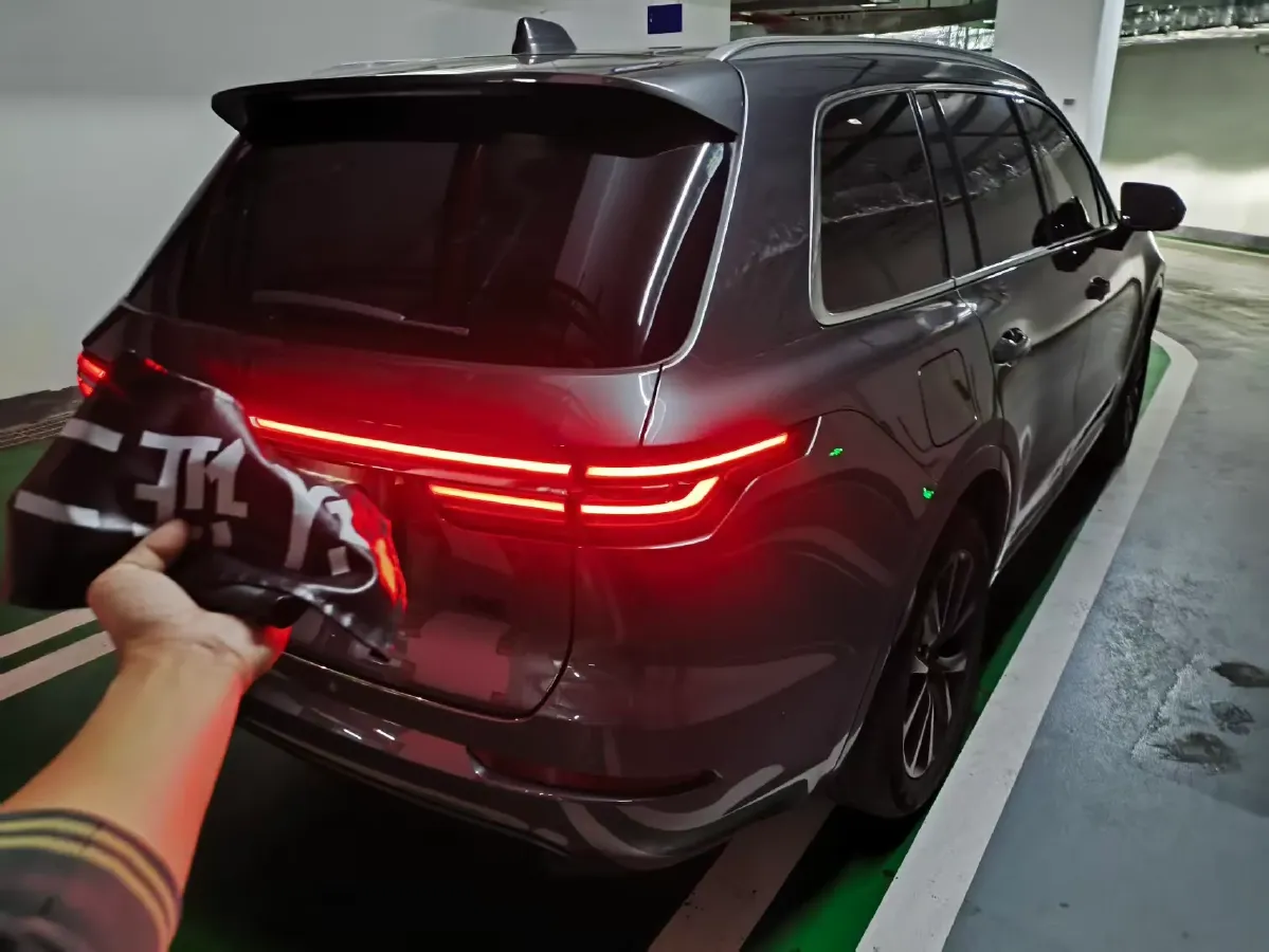 2020 Li ONE Range Extended 131HP REEV 40.5KWH,autocango,china used car exporter,china ev exporter,chinese used car exporter,chinese used ev exporter