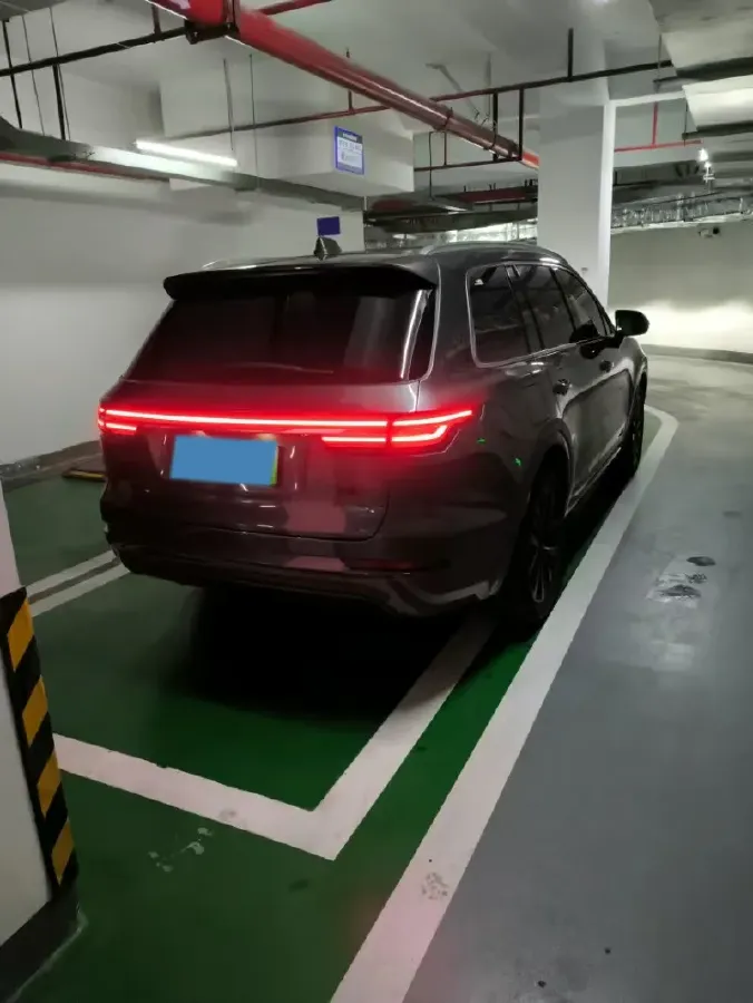 2020 Li ONE Range Extended 131HP REEV 40.5KWH,autocango,china used car exporter,china ev exporter,chinese used car exporter,chinese used ev exporter