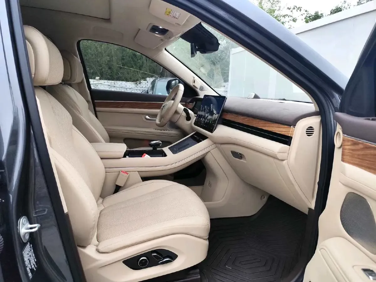 2024 AITO AITO M7 1.5T 152HP L4 REEV 40KWH,autocango,china used car exporter,china ev exporter,chinese used car exporter,chinese used ev exporter