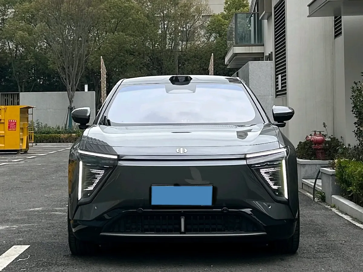 2023 HiPhi Y BEV 76.6KWH,autocango,china used car exporter,china ev exporter,chinese used car exporter,chinese used ev exporter
